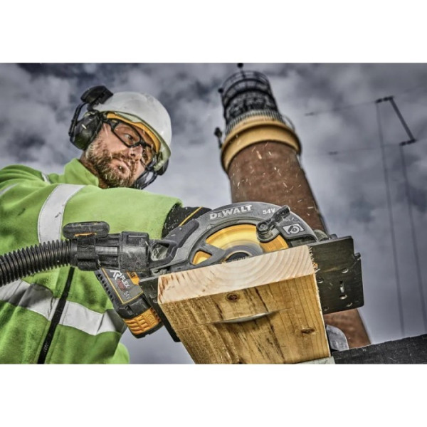 Акумуляторна циркулярна пила DeWALT DCS578X2 (2х54 В, 3 А*год, 190 мм)